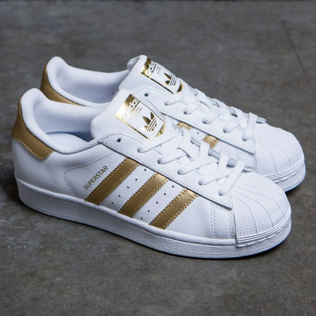 Adidas Big Kids Superstar (white / metallic gold / blue)