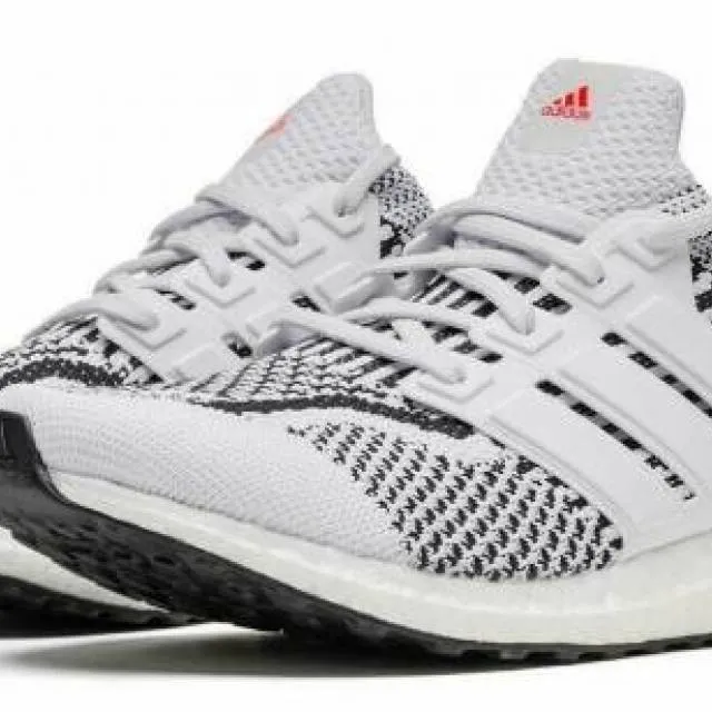 Adidas Men's Ultraboost 5.0 DNA Cloud White/Core Black S...