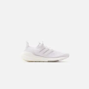 adidas     wmns ultraboost 21