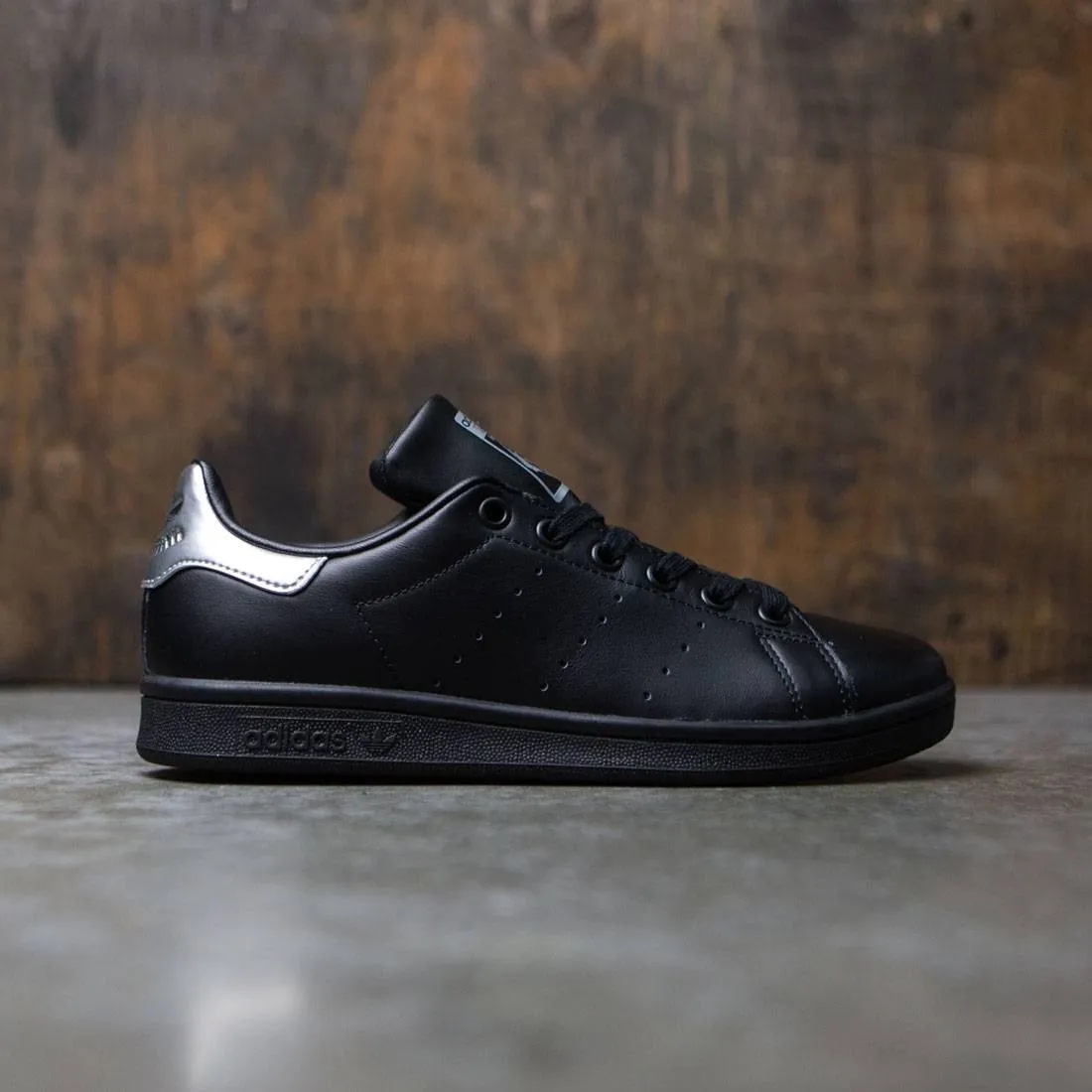 Adidas Women Stan Smith (black / core black / supcol)