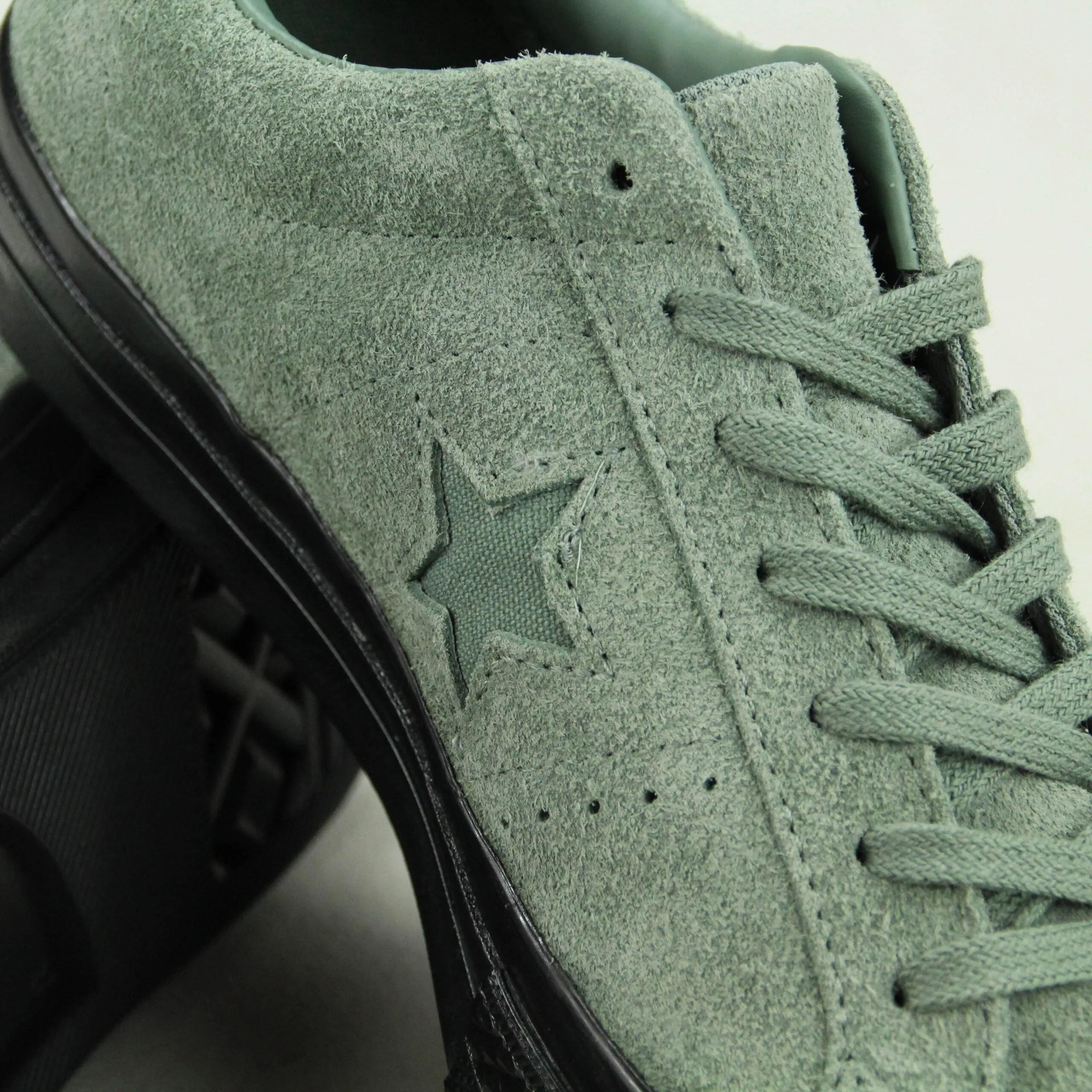 Converse One Star Pro Trainer - Utility Green / Black exclusive at