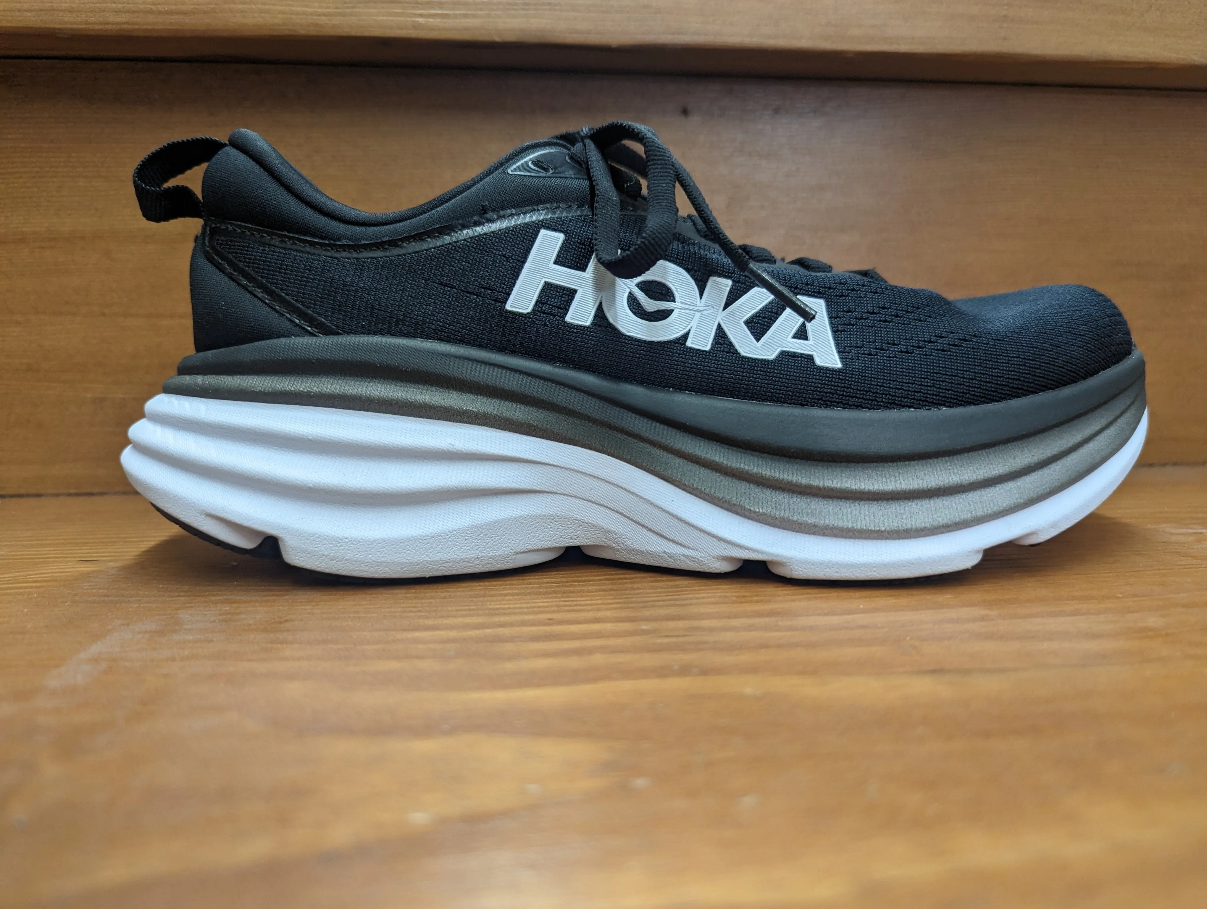 Hoka Bondi 8 Black/White 1127952 BWHT & 1127954 BWHT