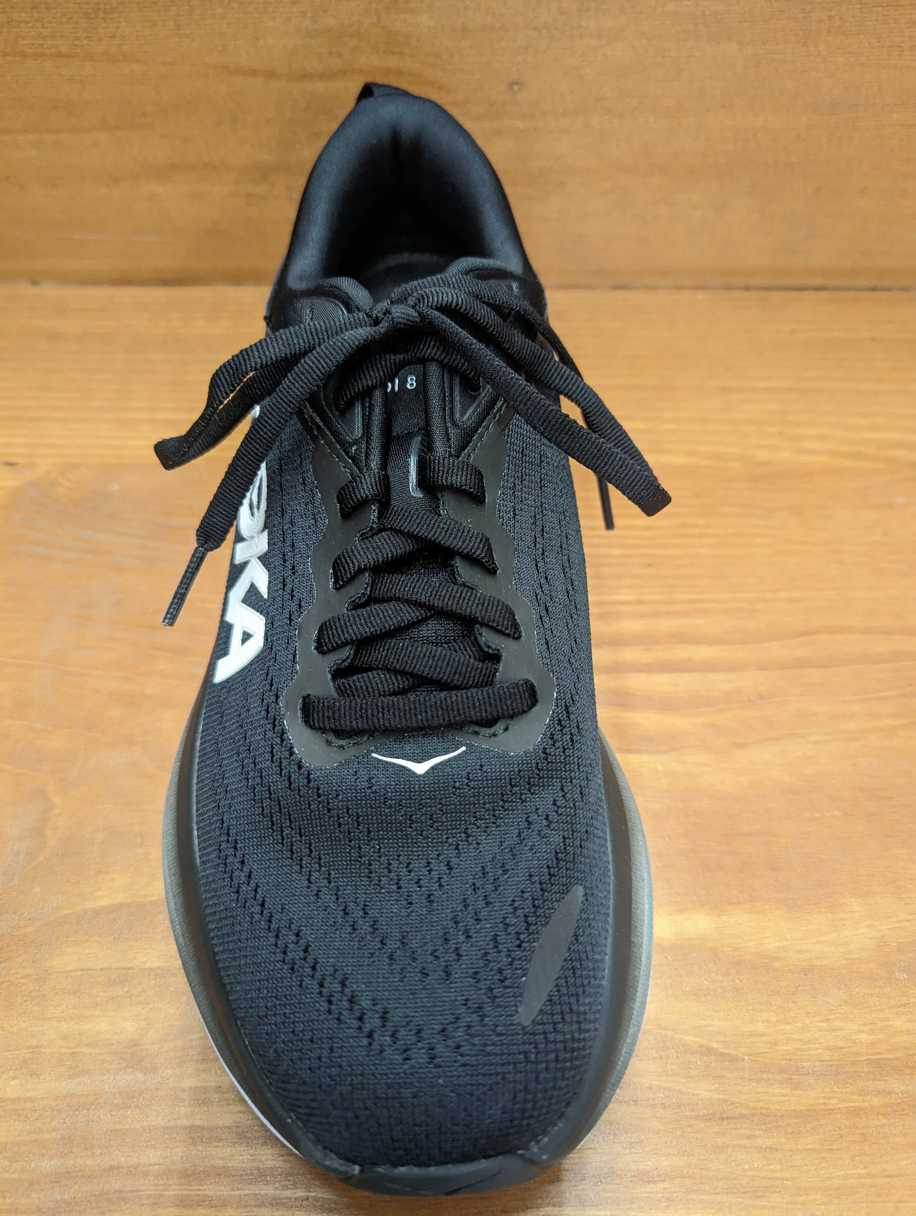 Hoka Bondi 8 Black/White 1127952 BWHT & 1127954 BWHT