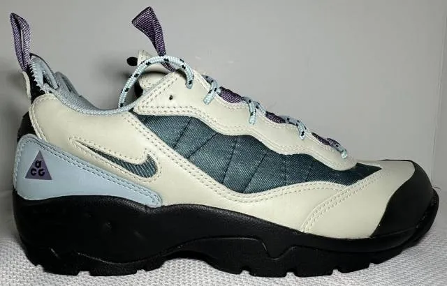 Nike acg air mada clay green mauve