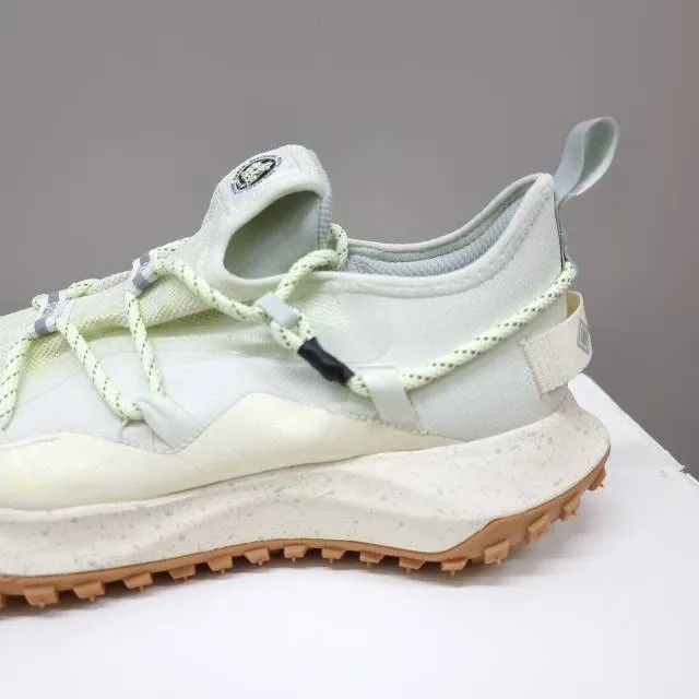 Nike acg mountain fly low gore-tex se sea glass