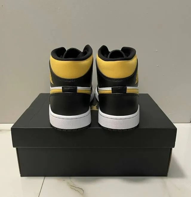 Nike air jordan 1 retro mid pollen 4-14 white black 554724-177