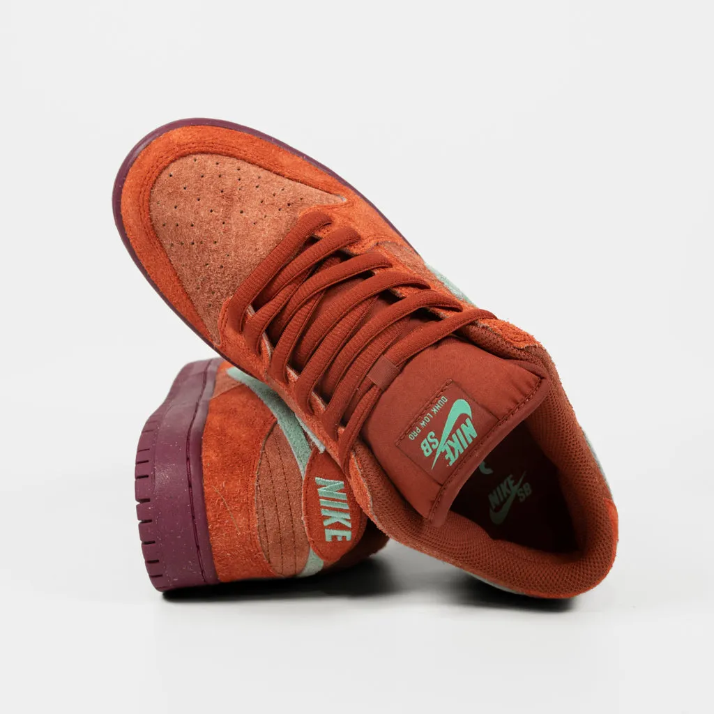 Nike SB - Dunk Low Pro Shoes (UK ONLY - ONE PAIR PER CUSTOMER) - Mystic Red / Emerald Rise - Rugged Orange