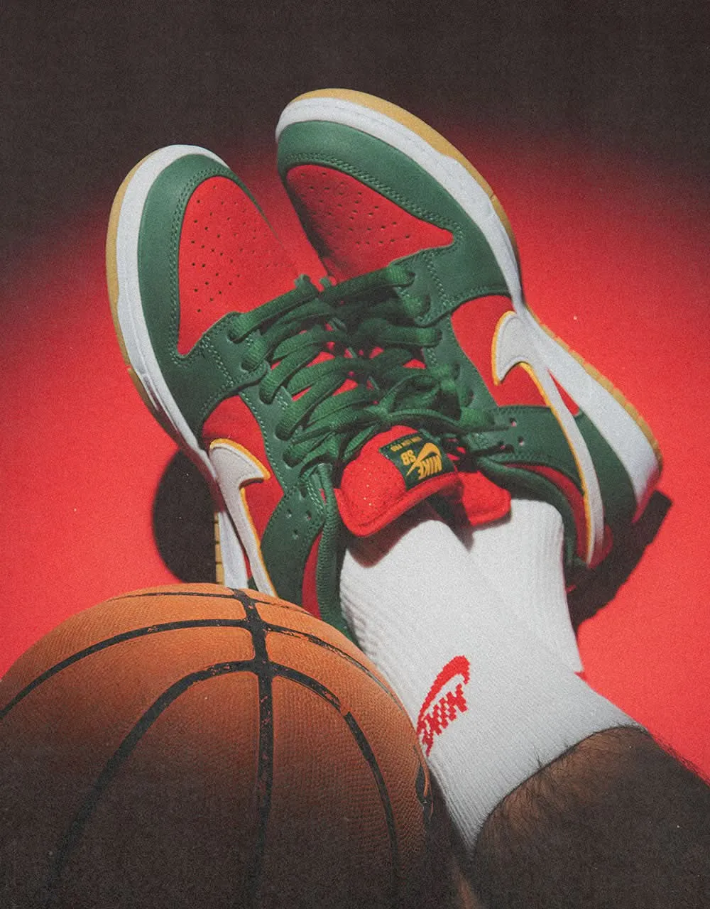 Nike SB 'Seattle SuperSonics' Dunk Low Pro Premium Skate Shoes - Fir/White-University Gold-Fire Red