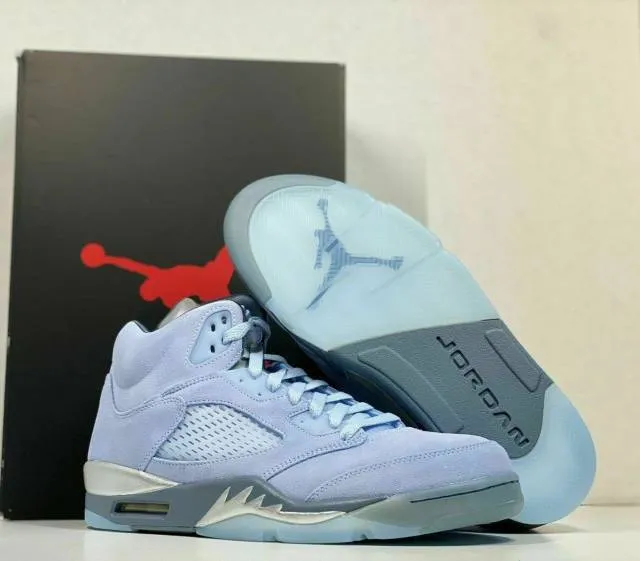 Wmns nike air jordan 5 v retro blubird 6-12 photo blue football grey dd9336-400